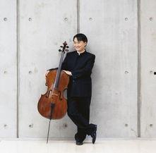 王健的照片,岁月沉淀下的魅力风采