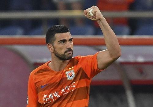 佩莱 个人资料,意大利锋线巨星的足球生涯与成就